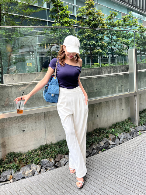 カップ付きOne shoulder T-shirt