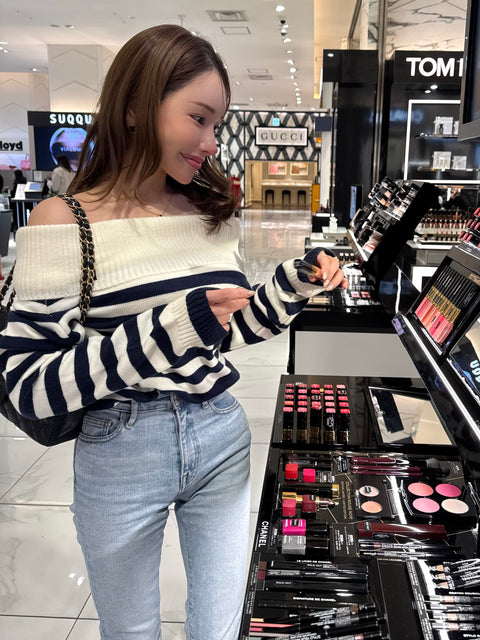 Off-Shoulder Stripe Knit Top／送料無料