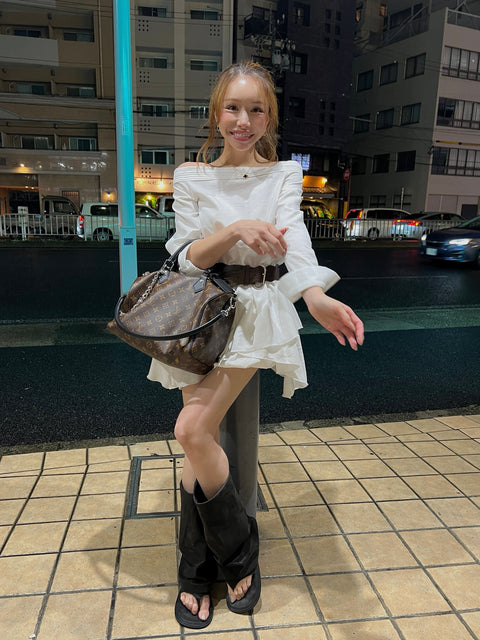 Belted Frill Off Shoulder Tunic／Brown･Whiteは9/21迄発送