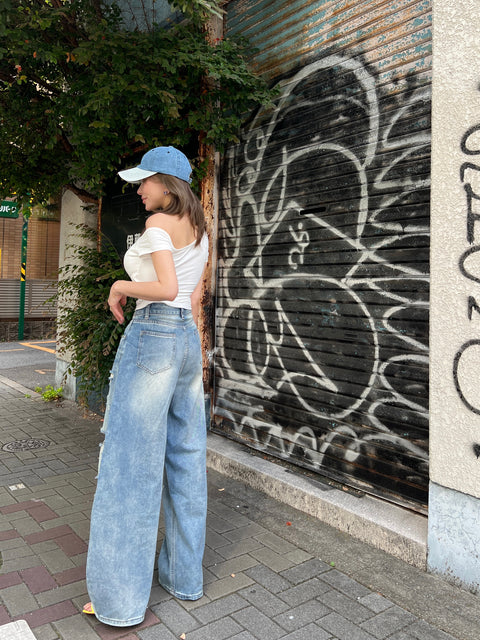 カップ付きOne shoulder T-shirt