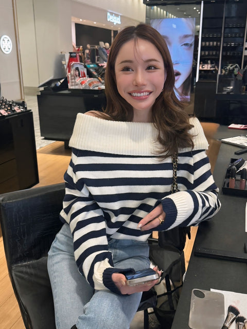 Off-Shoulder Stripe Knit Top／送料無料