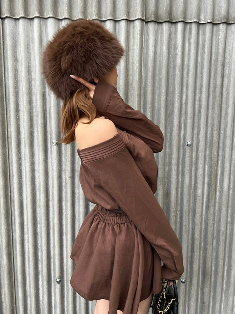 Belted Frill Off Shoulder Tunic／Brown･Whiteは9/21迄発送