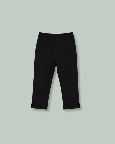 Slim Stretch Capri Pants／再販売ご予約受付中