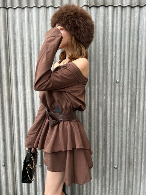 Belted Frill Off Shoulder Tunic／Brown･Whiteは9/21迄発送