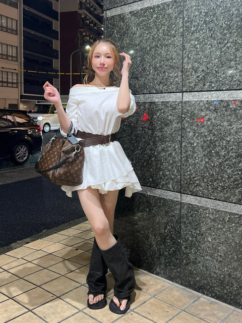 Belted Frill Off Shoulder Tunic／Brown･Whiteは9/21迄発送