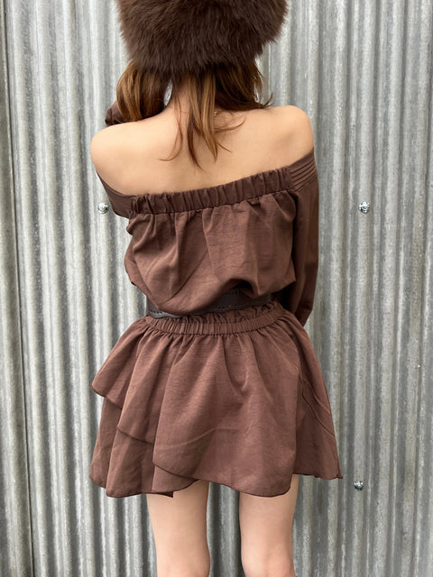 Belted Frill Off Shoulder Tunic／Brown･Whiteは9/21迄発送
