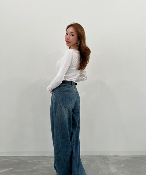 Curvy Wide Denim