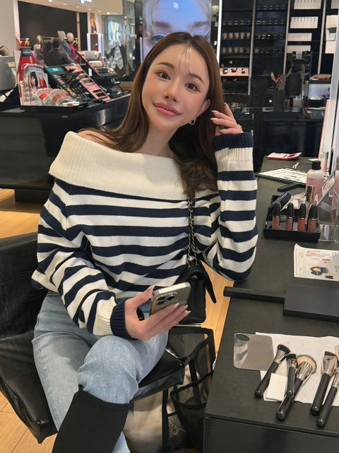 Off-Shoulder Stripe Knit Top／送料無料