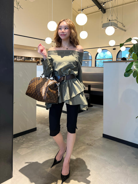 Belted Frill Off Shoulder Tunic／Brown･Whiteは9/21迄発送