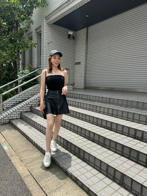 タイ付きチューブトップス