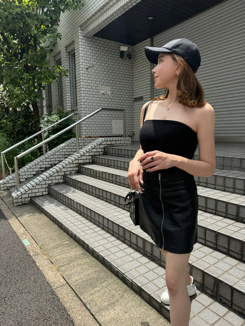 タイ付きチューブトップス