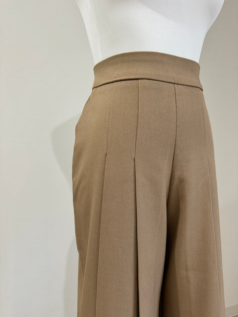 プリーツセットアップ　Beige